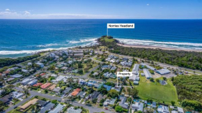 Caba Dream - Spacious Beach House with pool & pool table! - Quick walk to the Ocean Cabarita Beach